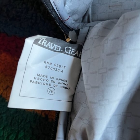 Travel Gear's travel case. Red canvas - Picture 6 of 6